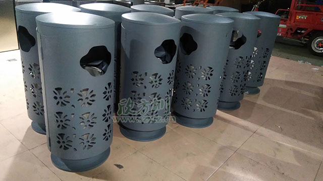 欣方圳精品定制垃圾桶表面鏤空精細雕刻，外形上設計美觀，新穎獨特！