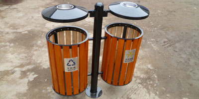 環(huán)保鋼木分類垃圾桶生產廠家